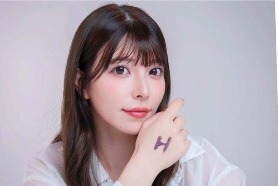 上原亜衣